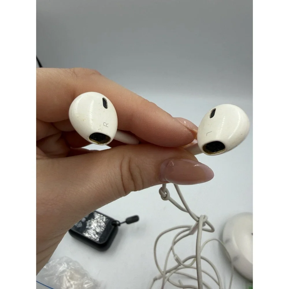 NEW Apple iPhone 7 Plus/8/X Original OEM Earbuds Headphones Lightning & XtraPair